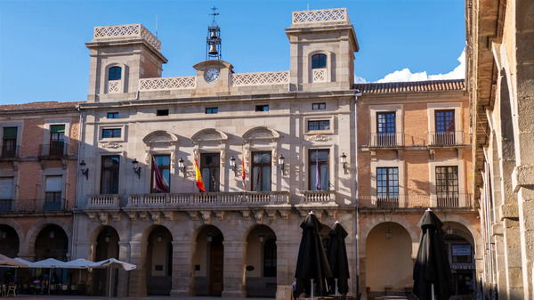 What to do in Avila: the main square - Plaza Mercado Chico
