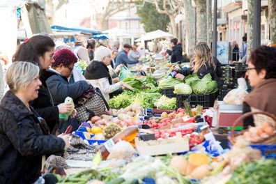 Street markets in Madrid