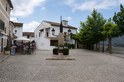Casco antiguo de Guadalest Plaza principal del casco antiguo de Guadalest