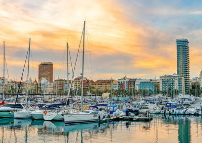 Puerto de Alicante y paseo marítimo