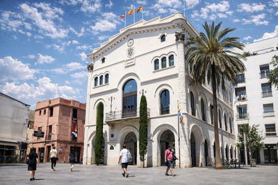 Ayuntamiento en la Plaza de la Vila en Badalona