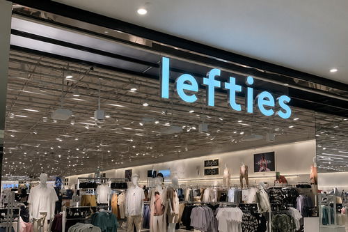Lefties Lefties clothing store in Spain – affordable fashion for young people