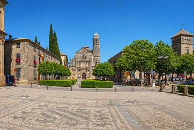 Площадь Васкес-де-Молина в Убеде