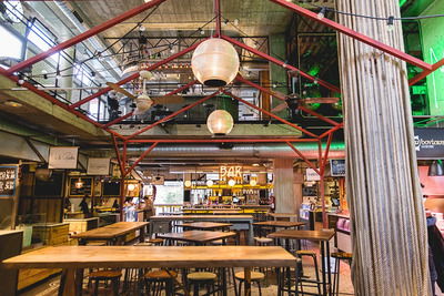 Mercado de San Ildefonso San Ildefonso Market in Madrid