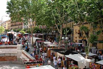 El Rastro flea market in Madrid