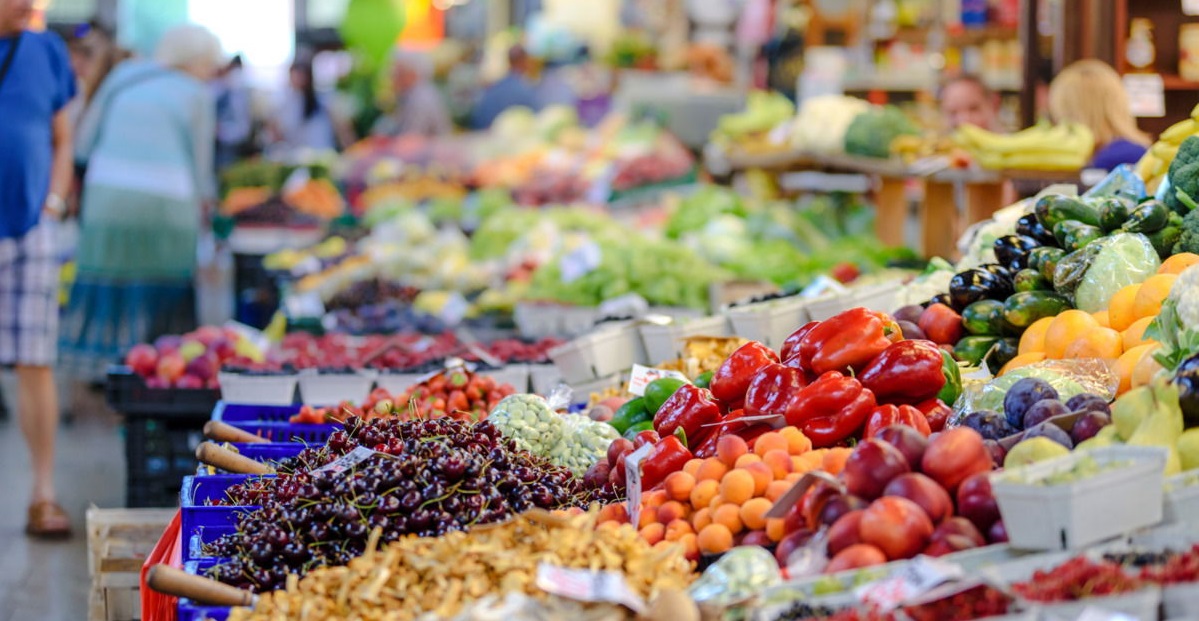 Street markets in Madrid Traditional street markets in Madrid