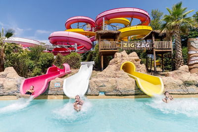 Aquópolis Villanueva de la Cañada — самый большой аквапарк рядом с Мадридом