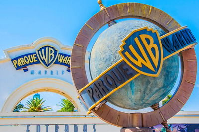 Parque Warner Madrid — самый известный тематический парк в Мадриде