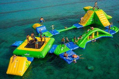 Costa Water Park — водные аттракционы в Фуэнхироле Аквапарк Costa Water Park на пляже Фуэнхиролы
