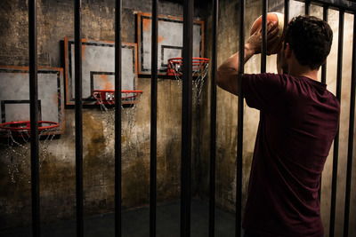 Prison Island Malaga командные испытания