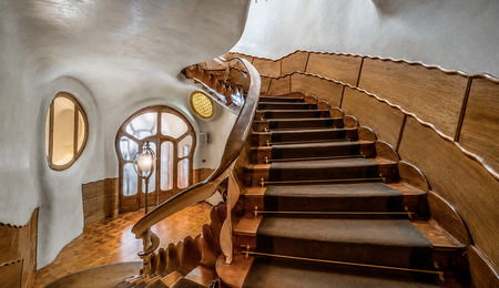 Escalera principal de la Casa Batlló Escalera principal de la Casa Batlló en Barcelona
